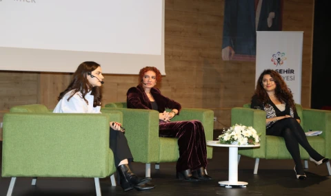 Ataşehir'de Kadına Şiddet Günü’nde önemli mesajlar