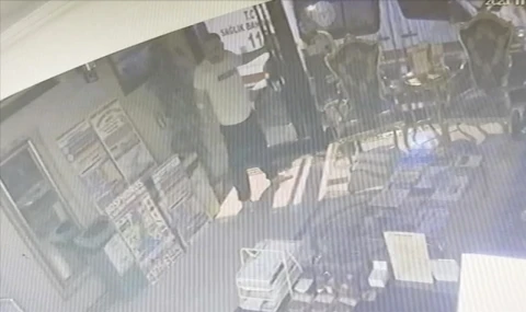 Fatih’te ölen Böcek ailesi otelden kilitli kapı yüzünden çıkamamış