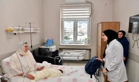 Ortahisar Belediyesi'nden yeni yılın ilk bebeklerine hediye