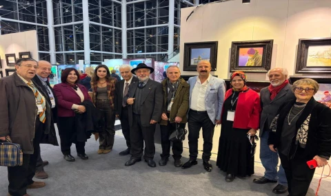 ArtAnkara Uluslararası Çağdaş Sanat Fuarı'nda Prof. Dr. Aydın Ayan'a Onur Ödülü verildi