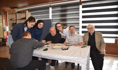 Atakumlu özel öğrencilerden geri dönüşüme +1 katkı