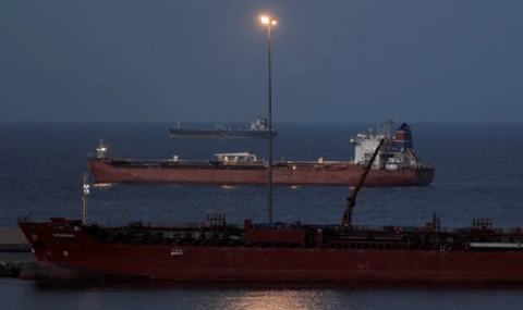 İran Hürmüz’ü kapattı, geçmek isteyenden ücret istiyor