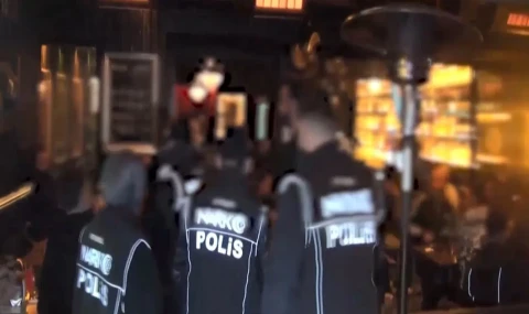 Kadıköy'de eğlence mekânlarına operasyon; 107 gözaltı