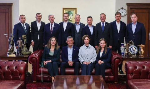 CHP'li büyükşehir belediye başkanlarından Özel'e destek