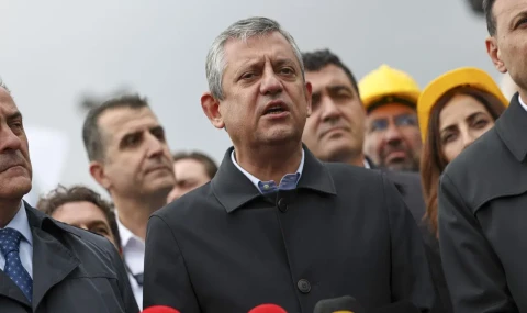 Özgür Özel 1 Mayıs'ta Kadıköy'de: 'Emekçilerin muhalefette oldukları son 1 Mayıs olsun'