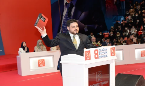'Ya mahkumiyet, ya milli duruş!'
