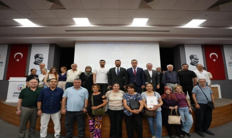 Ataşehir'de 8 gecekondu sahibi daha yeni evlerine kavuştu