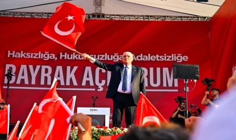 Dervişoğlu: ‘Terörsüz Türkiye yalanıyla ülkeyi bölmek isteyenlere bayrak açıyorum’
