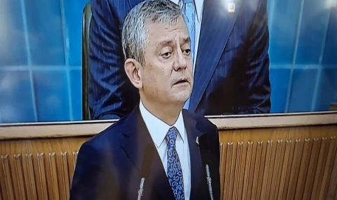 TBMM'de CHP'nin tarihi grup toplantısı, Özgür Özel konuştu