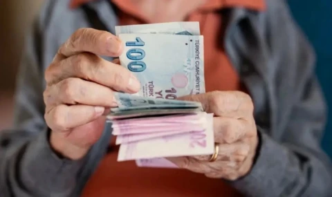 Emeklilerin maaş farklarının yatacağı tarih açıklandı