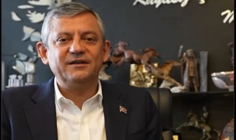 Özgür Özel, CHP'den istafa etti, Yeni Parti'ye imzasını attı