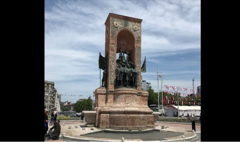 98 yıl önce dün: Taksim Anıtı açıldı