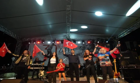 Ataşehir'de coşkulu Zafer Bayramı