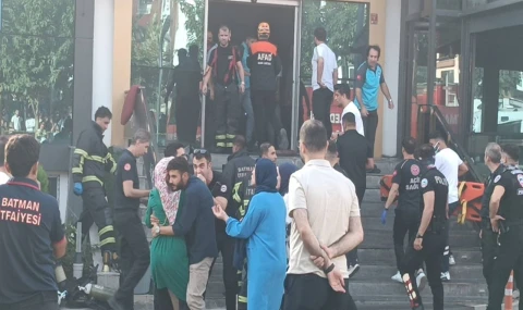 Batman'da spor salonunda yangın çıktı, iki kişi öldü