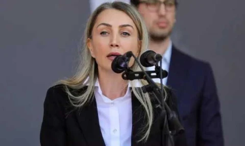Dilek İmamoğlu da CHP'den istifa etti