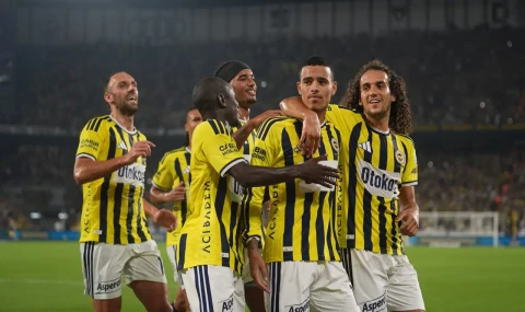 Fenerbahçe, Konyaspor karşısında 4 golle kazandı