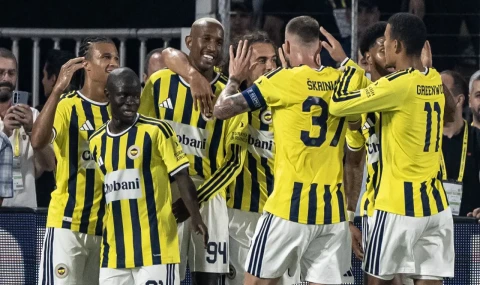 Fenerbahçe, sahasında yıldızlarıyla güldü