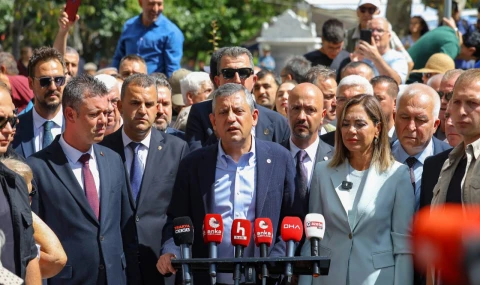 Özgür Özel: Üsküdar Belediyesi'ne 'çökecekler'