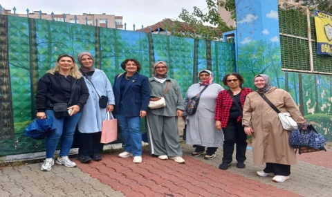 YENİ Parti Ataşehir'de velilerin yanında