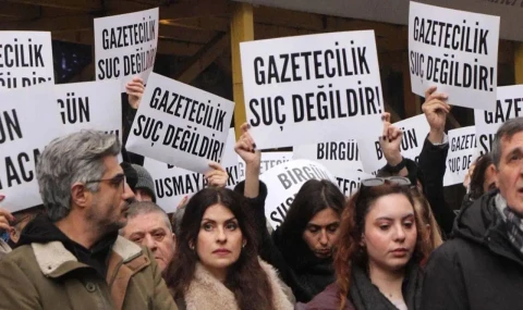 Özgür Özel ‘AKP’nin kara düzenine karşı' gazetecilerle yürüyor!